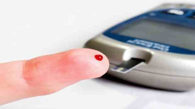 غالبية الأطباء الأخصائيون ينصحون مرضى السكر من النوع الثاني أن يضبطوا مستوي السكر في الدم لتخفيض المخاطر