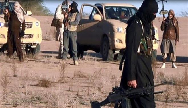 مسلحين من داعش أعدموا السوريين الأربعة رميا بالرصاص
