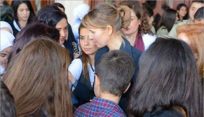 زوجة الرئيس السوري تحضر فعالية ثقافية بدمشق