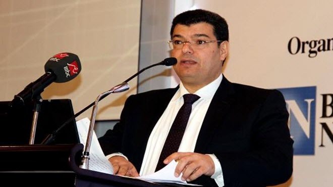 الإعلامي مصطفى صقر رئيس تحرير جريدة البورصة